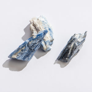 Blue Kyanite 1-1.25 36u - Polynesian Cultural Center